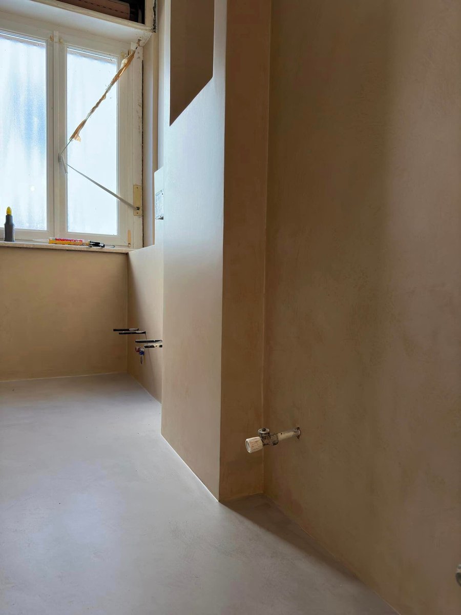 3 Color Microcement Laundryroom